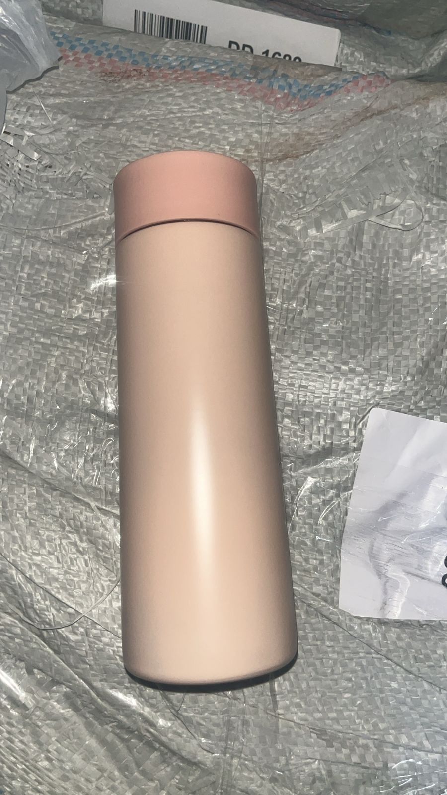 Vacuum Insulated Stainless Steel, Double walled (500 ML Approx / Mix Color & Design) Vacuum Insulated Stainless Steel, Double walled (500 ML Approx / Mix Color & Design)